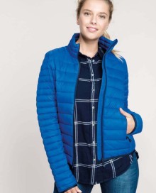 Lekka pikowana kurtka bez kaptura KARIBAN® z woreczkiem dla pani