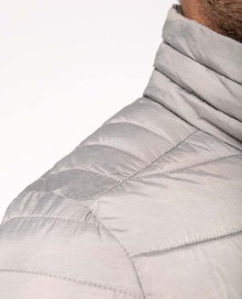 Lekka pikowana kurtka bez kaptura KARIBAN® z woreczkiem dla pana