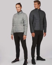 Lekka pikowana kurtka bez kaptura KARIBAN® z woreczkiem dla pana