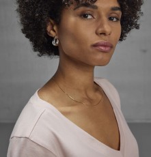 Damska lekka koszulka #E150 z głębokim dekoltem w serek