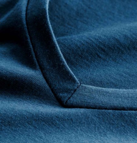Damski T-shirt z dekoltem V z długimi rękawami