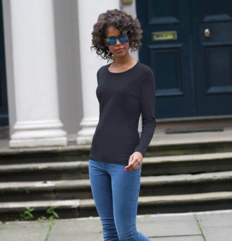 Damska elastyczna koszulka z długimi rękawami Feel Good Damska elastyczna koszulka z długimi rękawami Feel Good