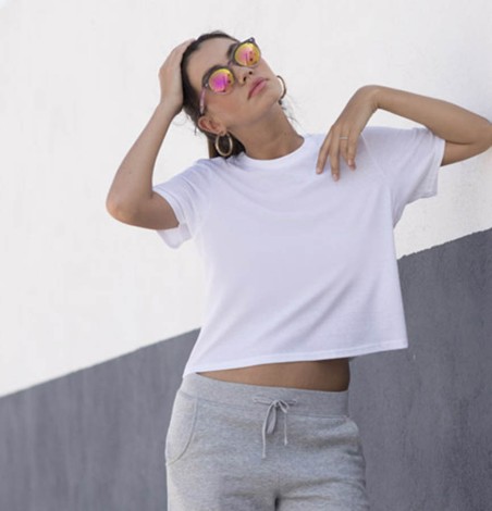 Damski krótki i luźny T-shirt Damski krótki i luźny T-shirt